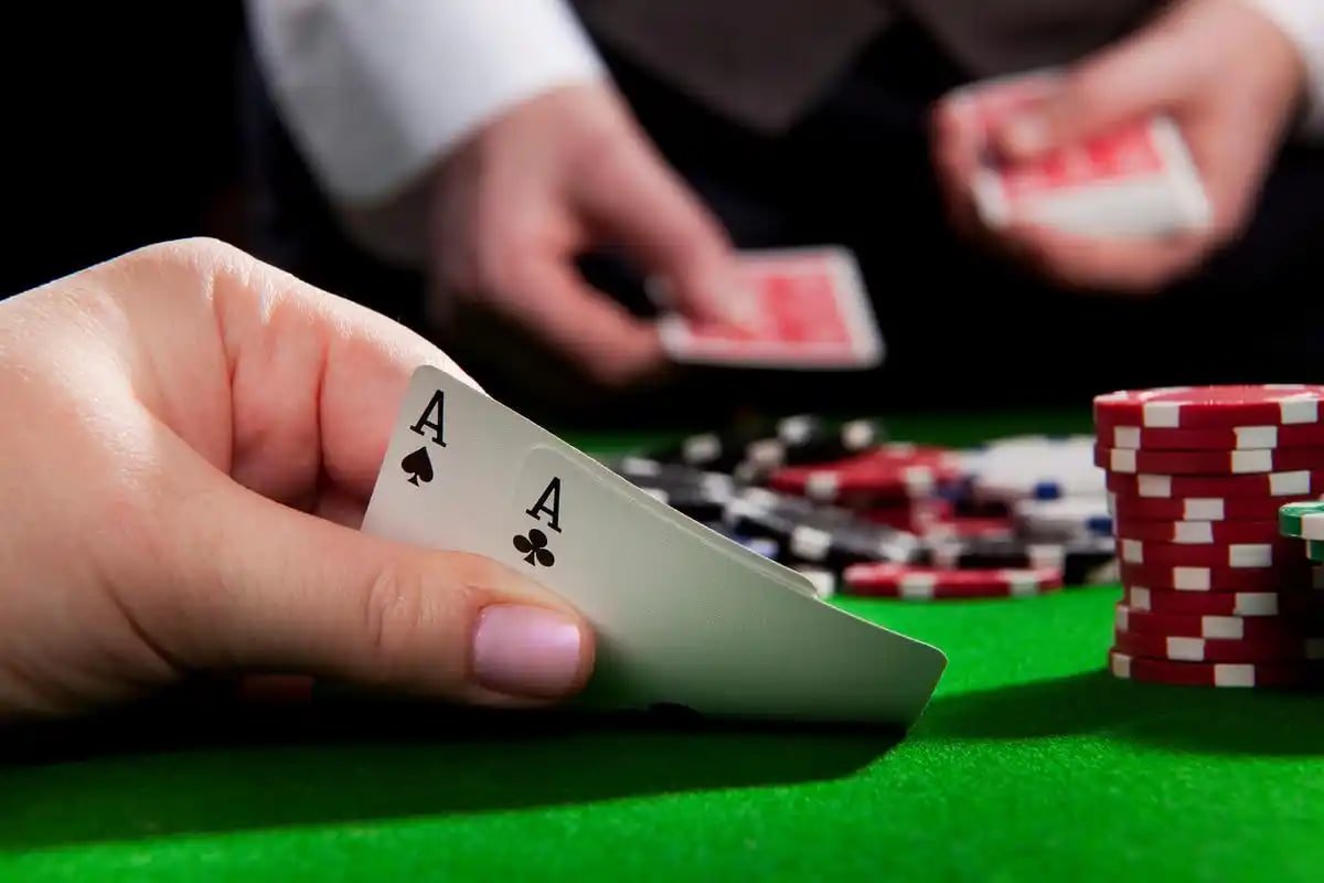 natural8 poker nạp rút tiền vnd